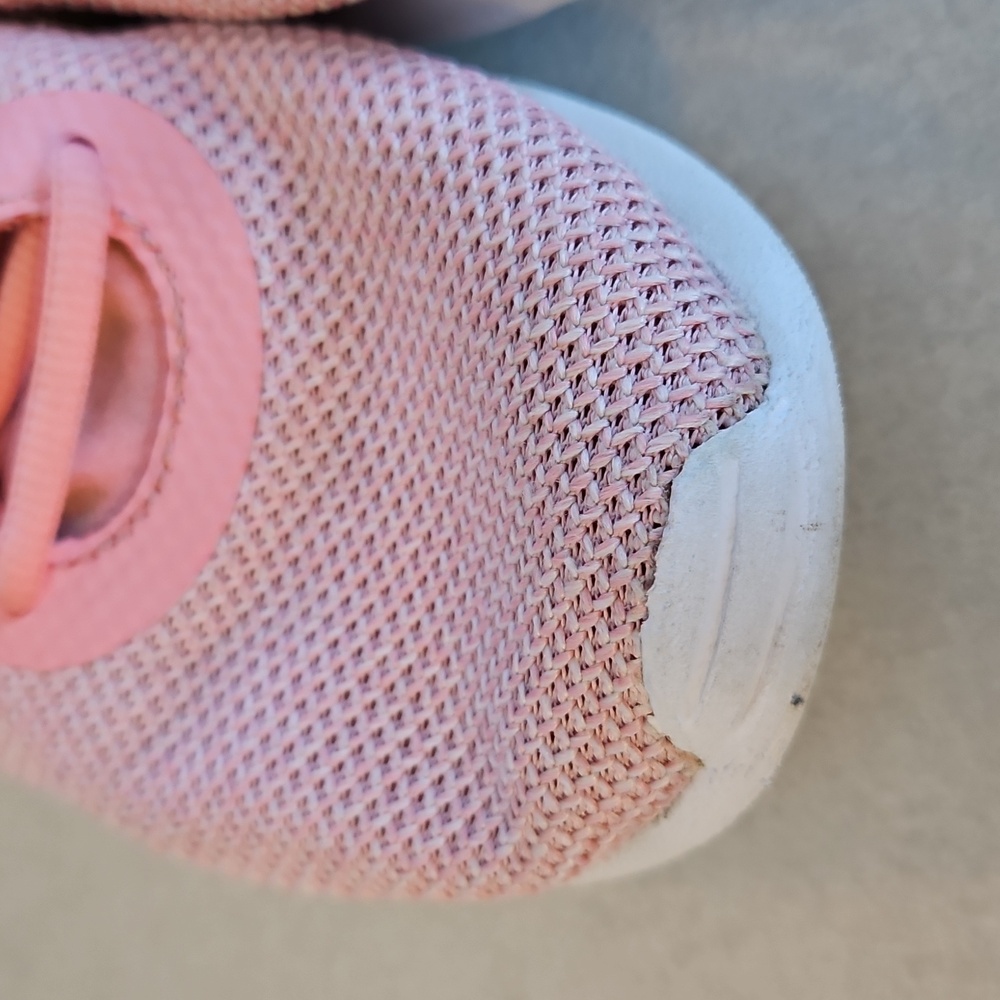 Nike Pink Shoes - Picture 4 of 13